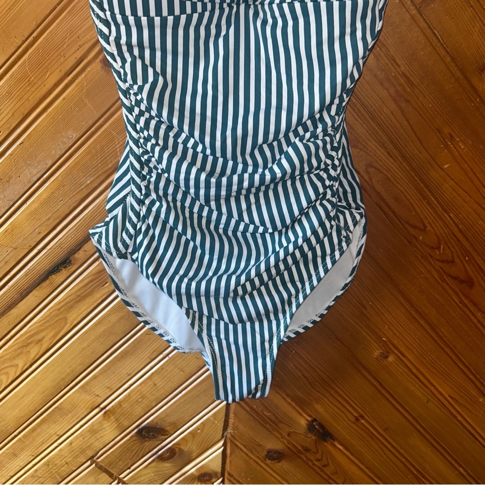 Striped Green and White Swimsuit by Nip Tuck sz 4 - Picture 3 of 7